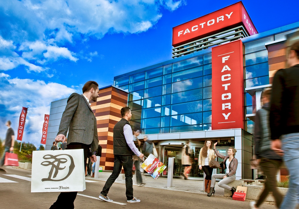 „Graj i Wygrywaj” urozmaica sobotnie zakupy. Factory Poznań zaprasza na czwartą odsłonę akcji