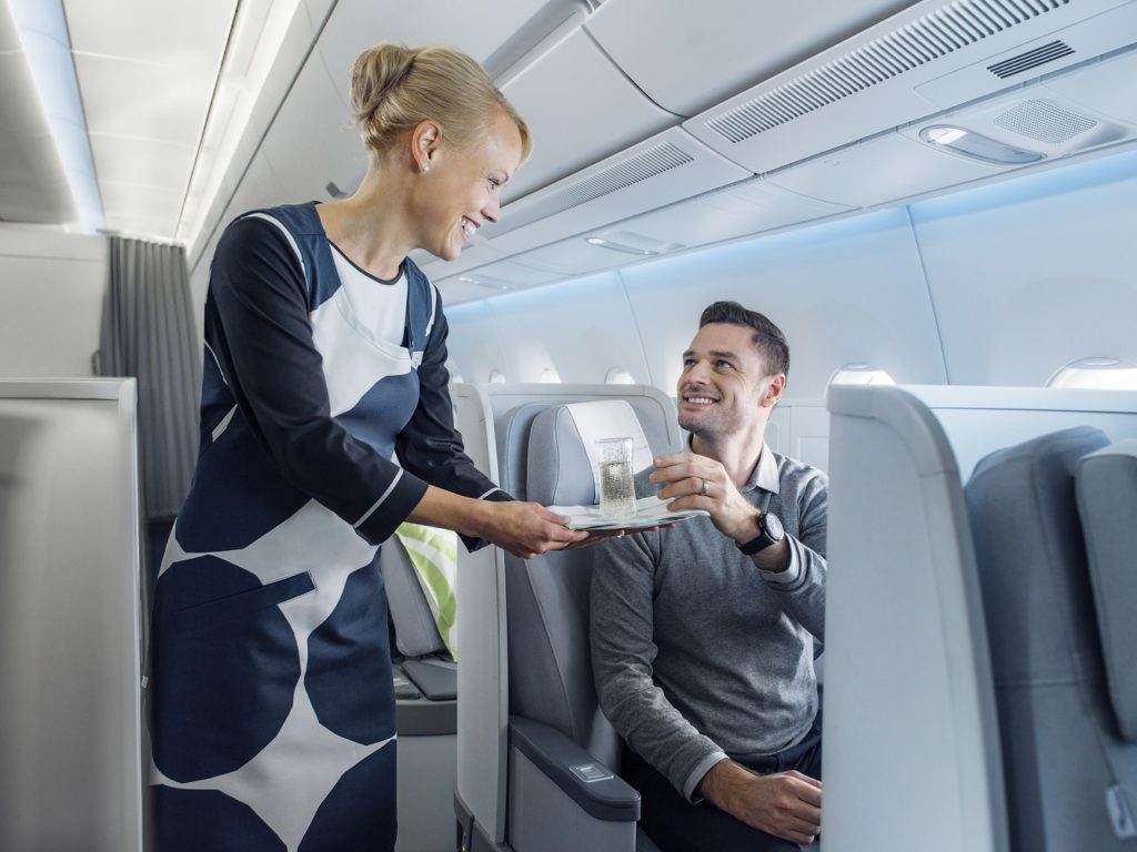 APEX wyróżnia Finnaira czterema gwiazdkami światowych linii lotniczych, na podstawie opinii klientó