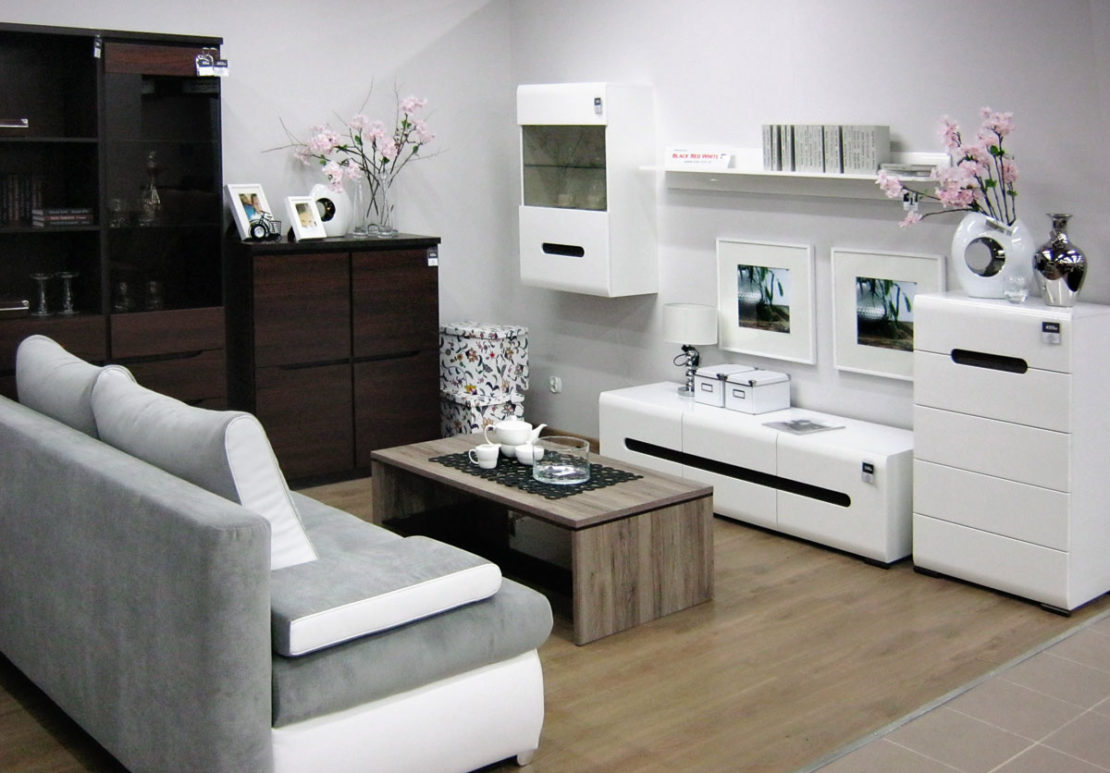 Black Red White otwiera nowe salony partnerskie i odświeża dotychczasowe ekspozycje