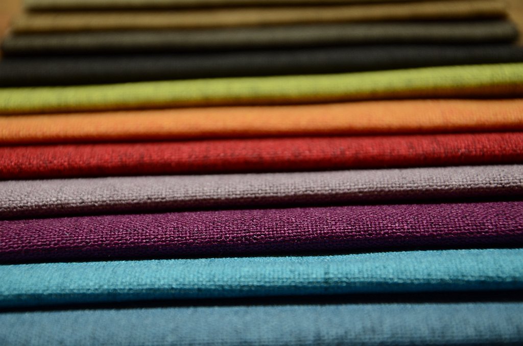 Feeria barw i ponadczasowe struktury – NOWOŚCI od LECH modern fabrics