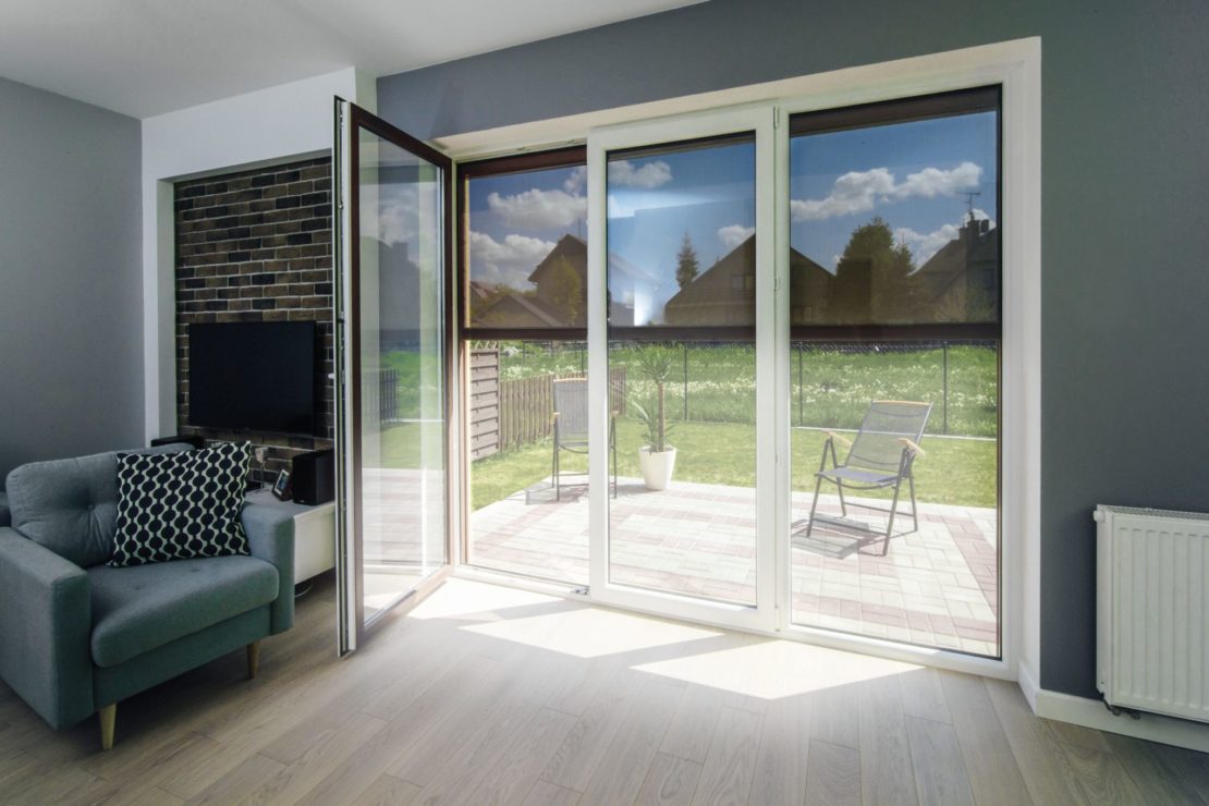 Słońce świeci nad nami… jak się chronić przed upałem?