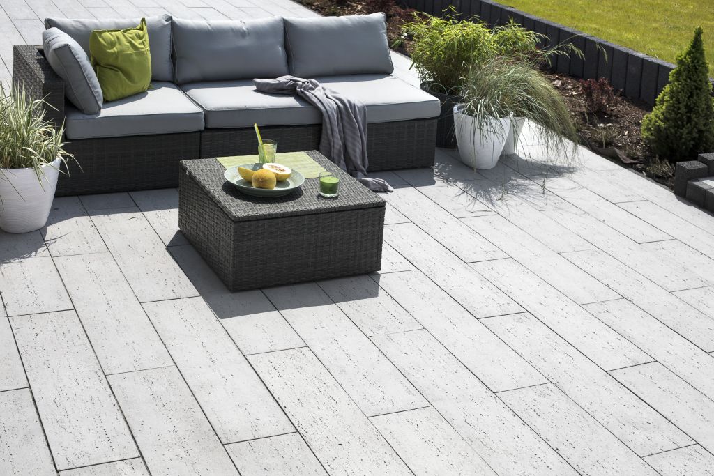 Co trzeba wiedzieć o kostce i płytach betonowych?﻿